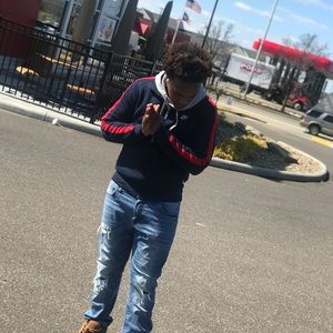 Meet your Posher, Deonte